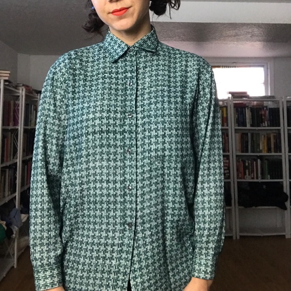 Vintage Patterned Button Down - B33 - Picture 5 of 8